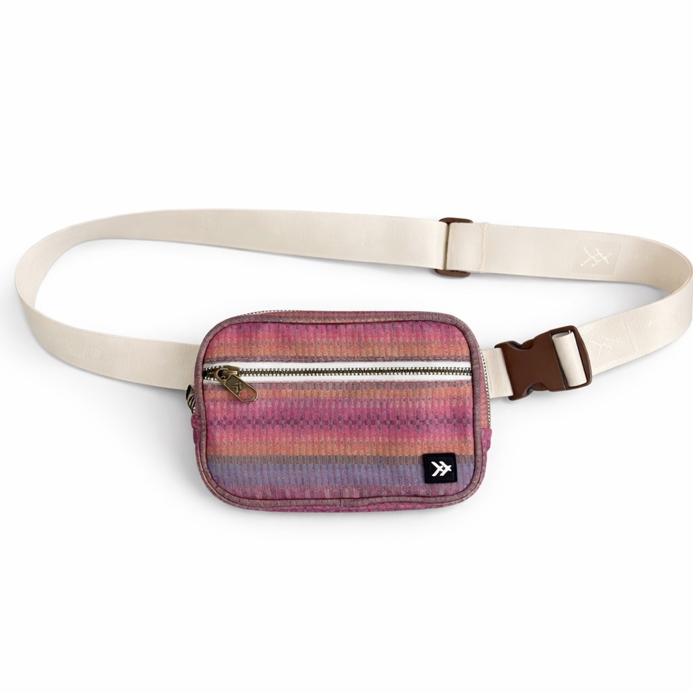 🩷 Boho Woven Crossbody Belt Bag Adjustable Strap NWOT small purse cute girly